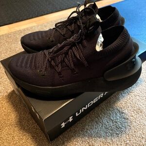 Under Armour HOVR Phantom 3 Men's black size 9.5
